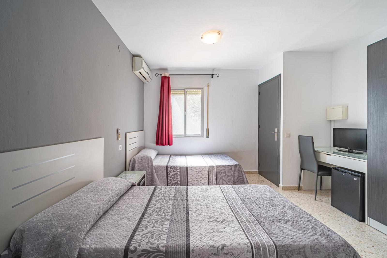 Hostal Ocana マニルバ エクステリア 写真
