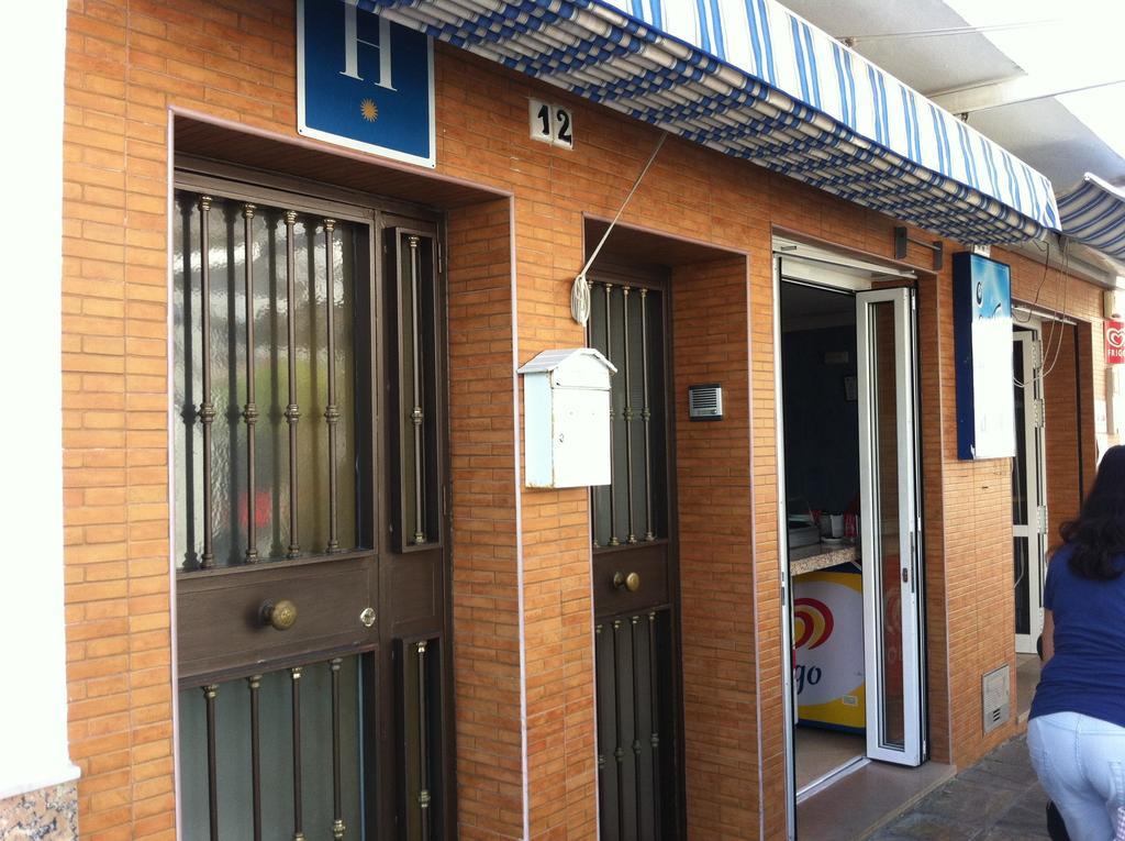 Hostal Ocana マニルバ エクステリア 写真